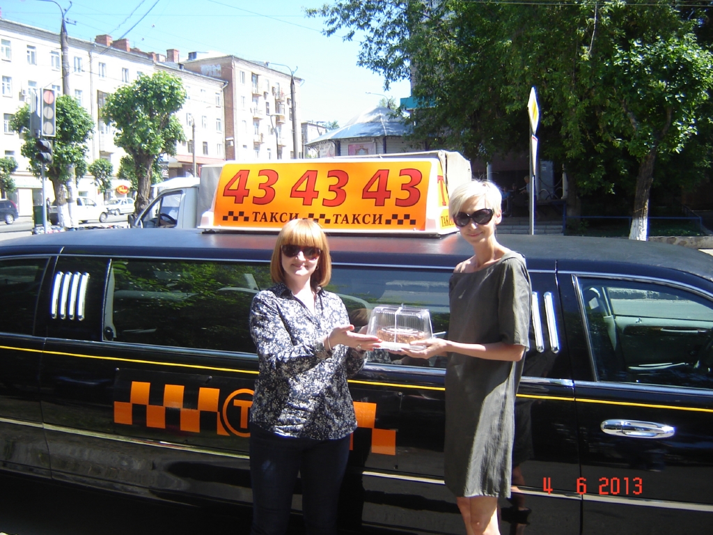 Такси 434343 водитель. Лимузин такси. Такси грузовое Орел 434343. Лимузин такси заказ. Лимузин такси Красноярск.